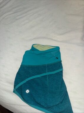Lululemon Teal Athletic Skirt with Zip Pocket
